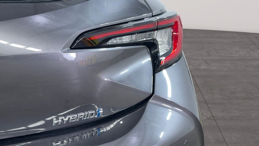 Badge (Boot Right Side)