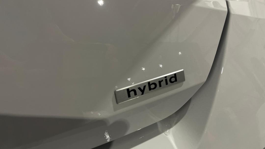 2024 Hyundai i30 Hev 1.6p Dct, Automatic, 11921 km, Badge (Boot Right Side)