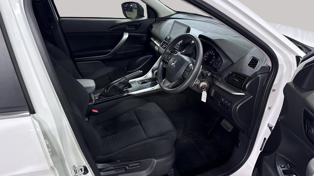 2024 Mitsubishi Eclipse Cross Es (2WD), Automatic, 32180 km, Right Side Front Door Cabin View