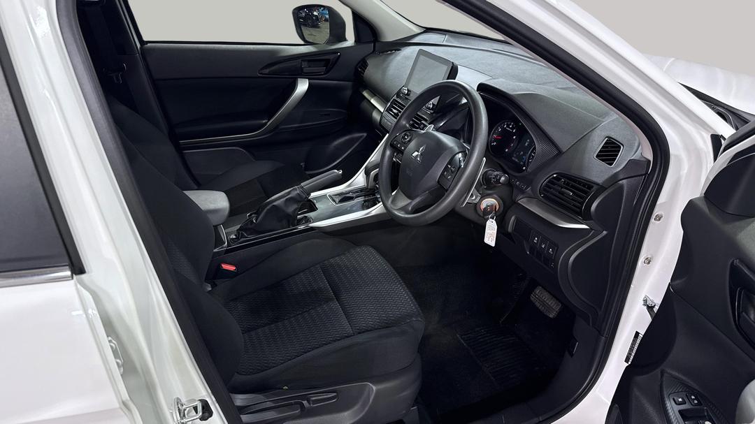 2024 Mitsubishi Eclipse Cross Es (2WD), Automatic, 32180 km, Right Side Front Door Cabin View