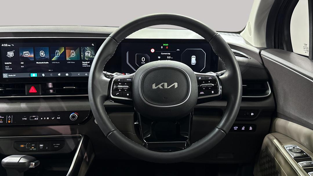 2025 Kia Carnival Sport+, Automatic, 3216 km, Steering Wheel Close-up