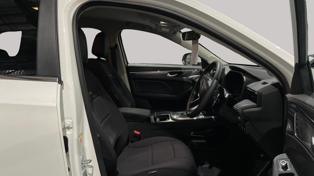2023 GWM Haval Jolion Lux, Automatic, 14250 km, Right Side Front Door Cabin View
