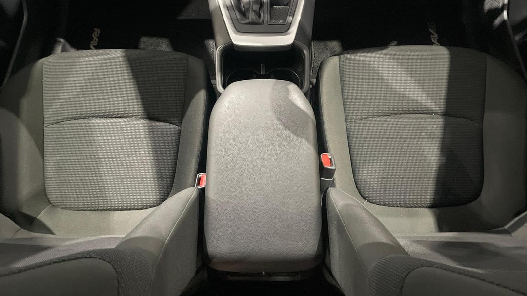 2022 Toyota RAV4 Gx (2WD), Automatic, 60089 km, Center Console