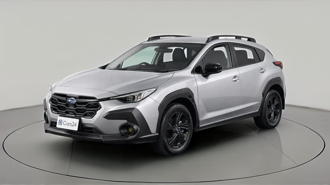 2025 Subaru Crosstrek AWD 2.0l, Automatic, 26700 km, Left Front Diagonal (45- Degree) View