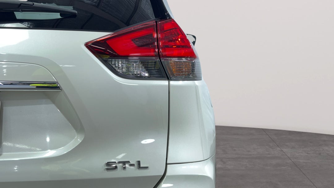 Badge (Boot Right Side)