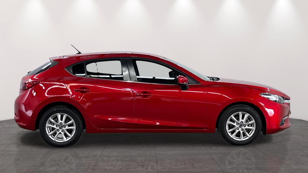 2016 Mazda Mazda3 Maxx, Automatic, 86847 km, Right Side View
