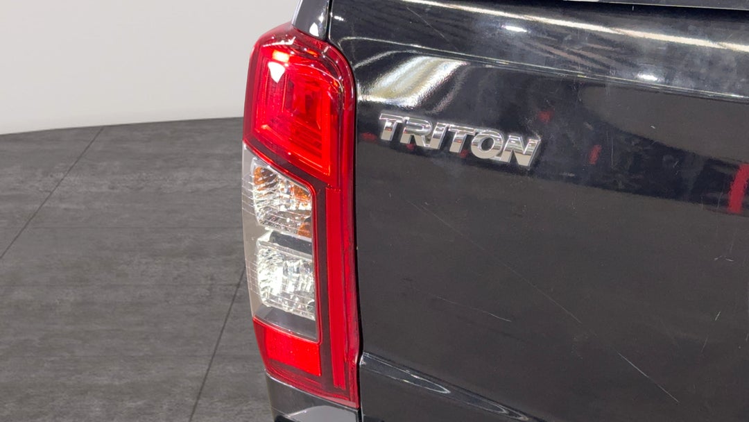 Badge (Boot Left Side)