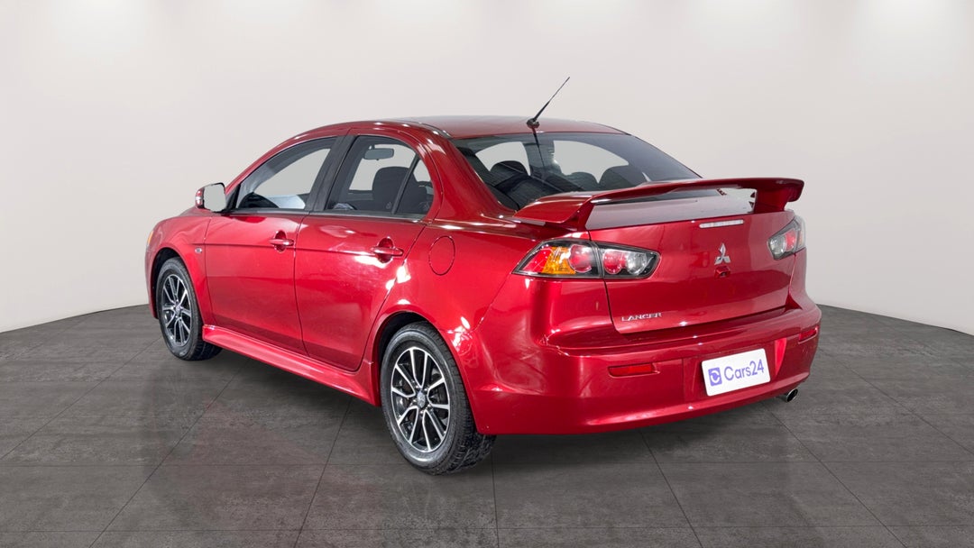 Left Back Diagonal (45- Degree) View