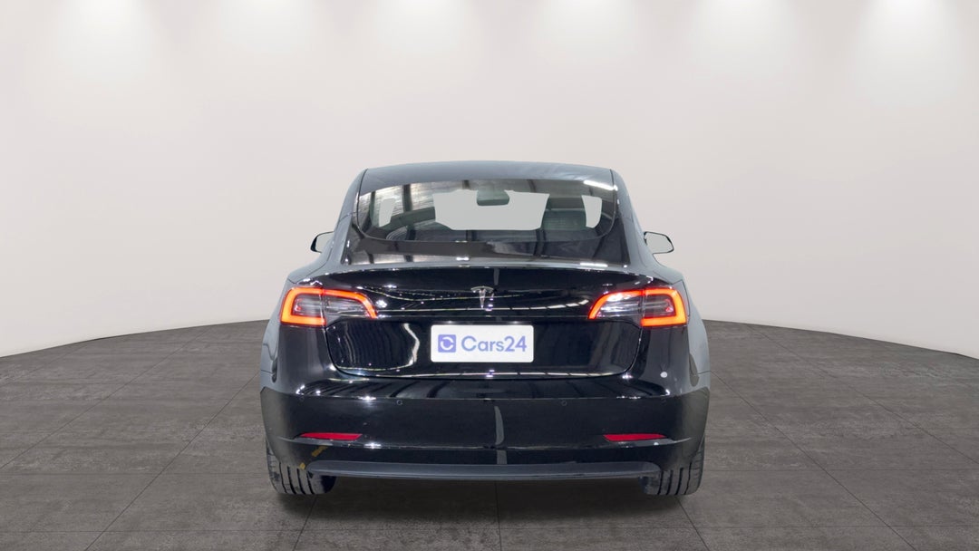 2021 Tesla Model 3 Standard Range Plus RWD, Automatic, 28430 km, Left Back Diagonal (45- Degree) View