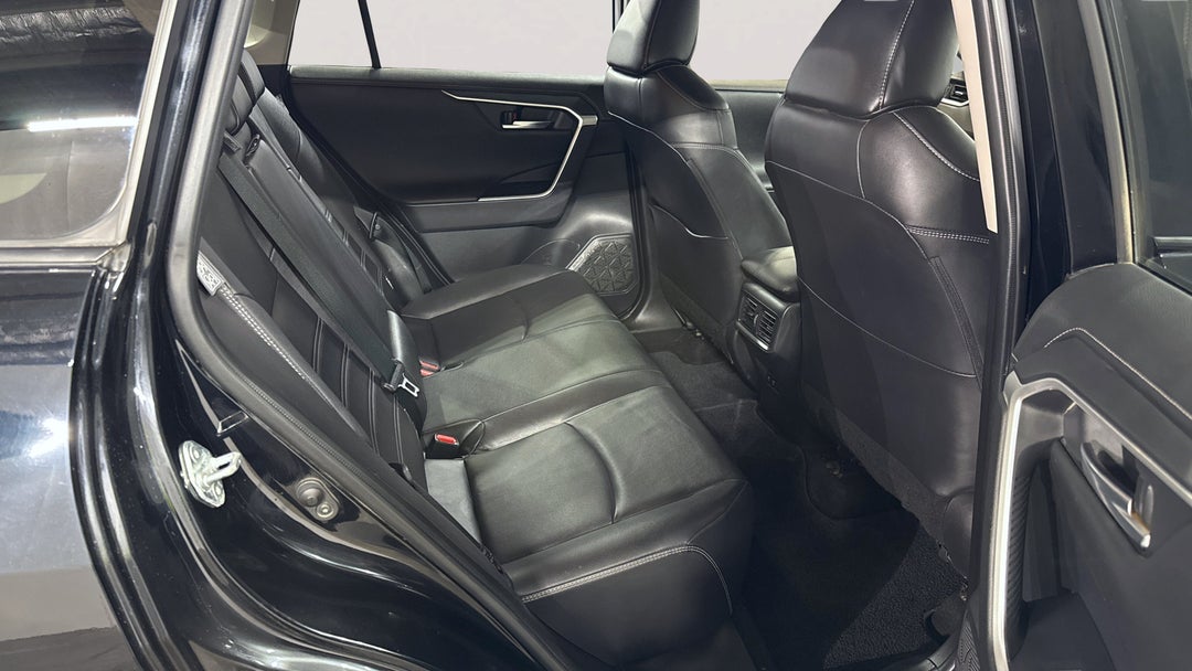 2021 Toyota RAV4 Cruiser (2WD), Automatic, 101962 km, Right Side Rear Door Cabin View