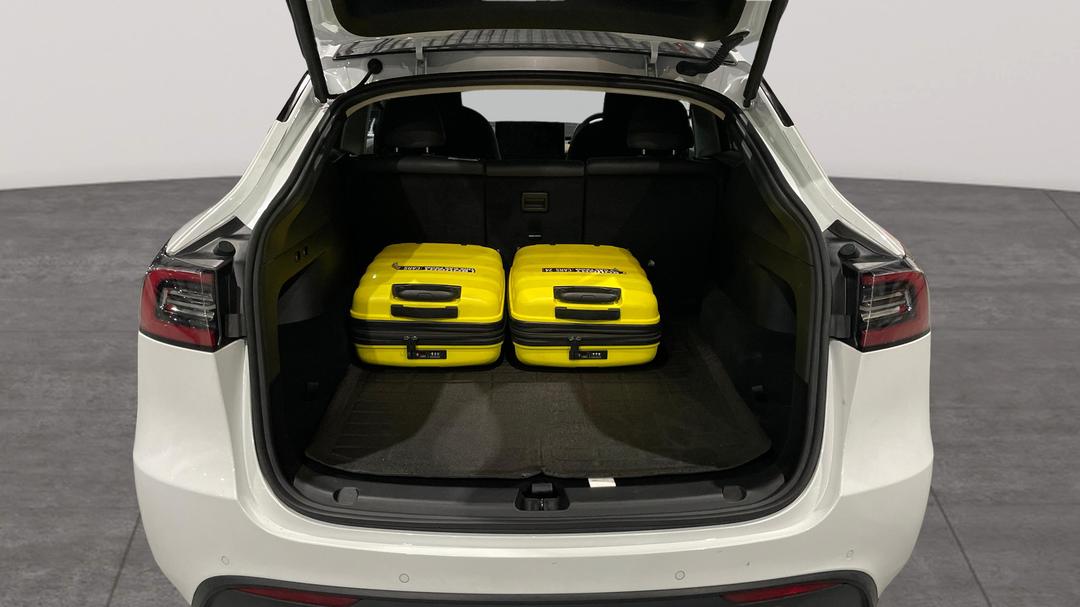 2023 Tesla Model Y Rear-wheel Drive, Automatic, 61253 km, Boot Inside View with Luggage