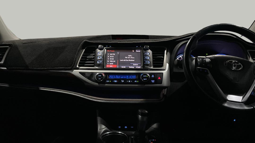 2016 Toyota Kluger Grande (4x4), Automatic, 104656 km, Dashboard View