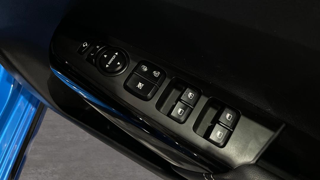 2024 Kia Picanto Gt Line (pe2), Automatic, 32135 km, Drivers Side Door Panel Controls