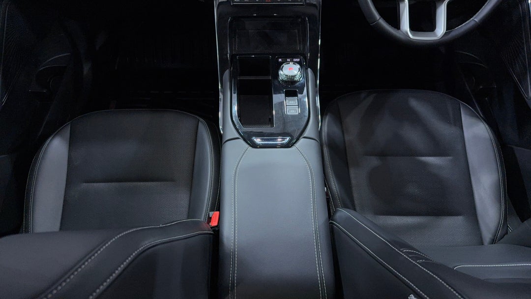 2022 GWM Haval H6 Vanta Awd, Automatic, 93430 km, Center Console