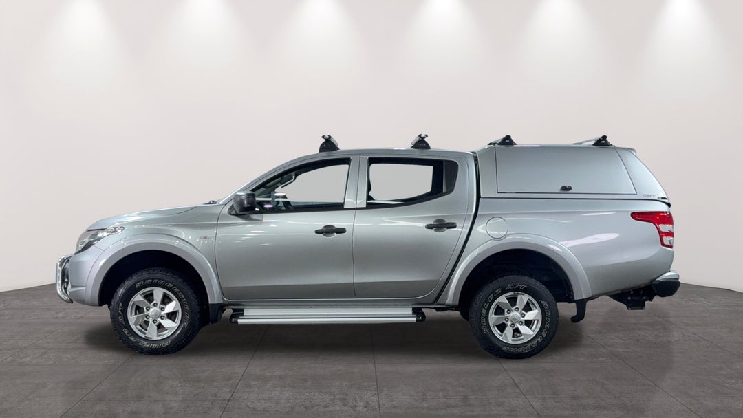 2017 Mitsubishi Triton Glx Plus (4x4), Automatic, 150949 km, Left Side View