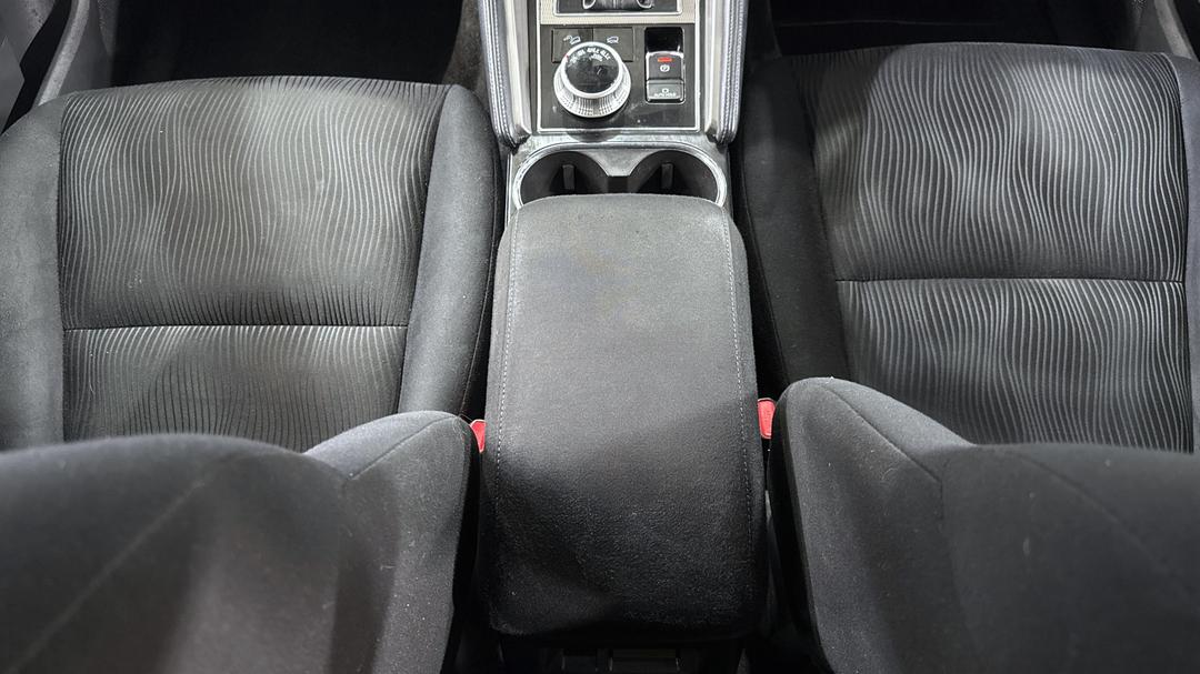 2021 Mitsubishi Pajero Sport Gls (4x4) 7 Seat, Automatic, 71687 km, Center Console