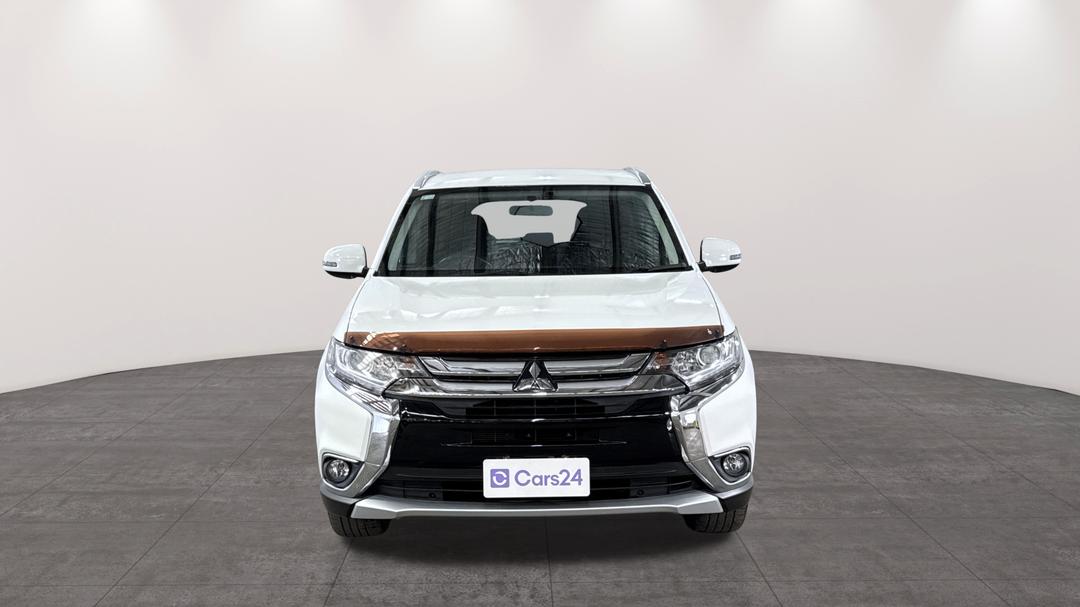 2017 Mitsubishi Outlander Ls (4x2), Automatic, 73155 km, Front View