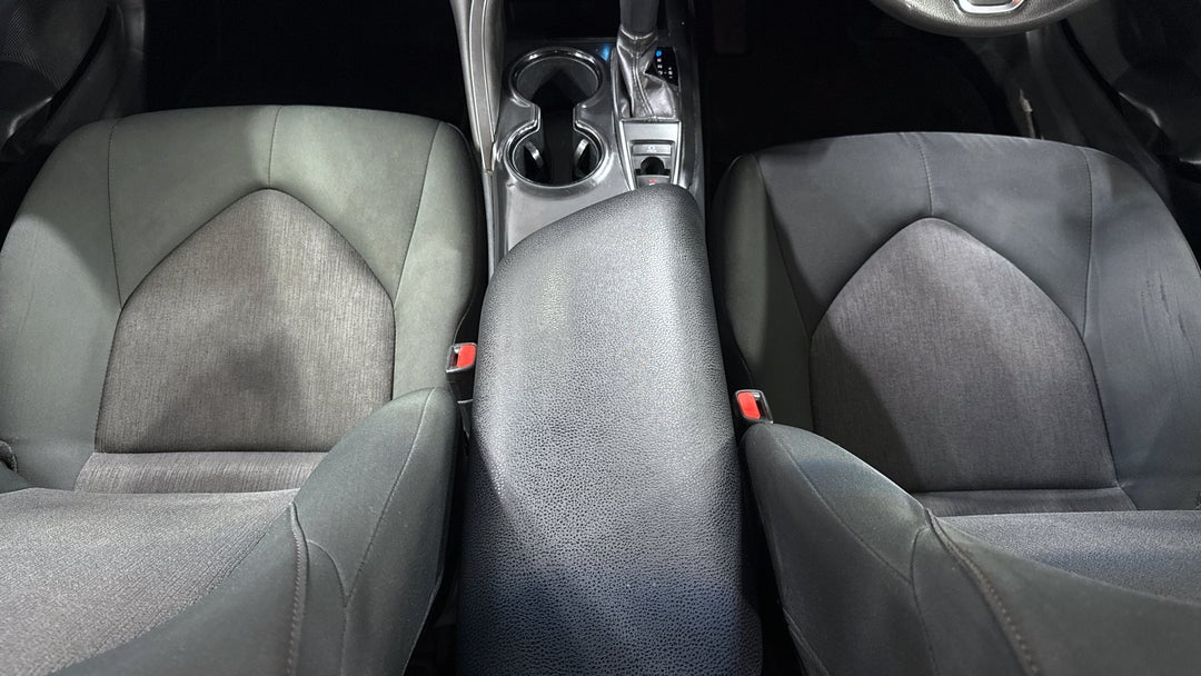 2019 Toyota Camry Ascent, Automatic, 72812 km, Center Console