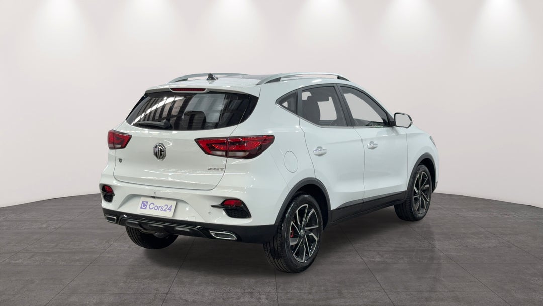 Right Back Diagonal (45- Degree) View