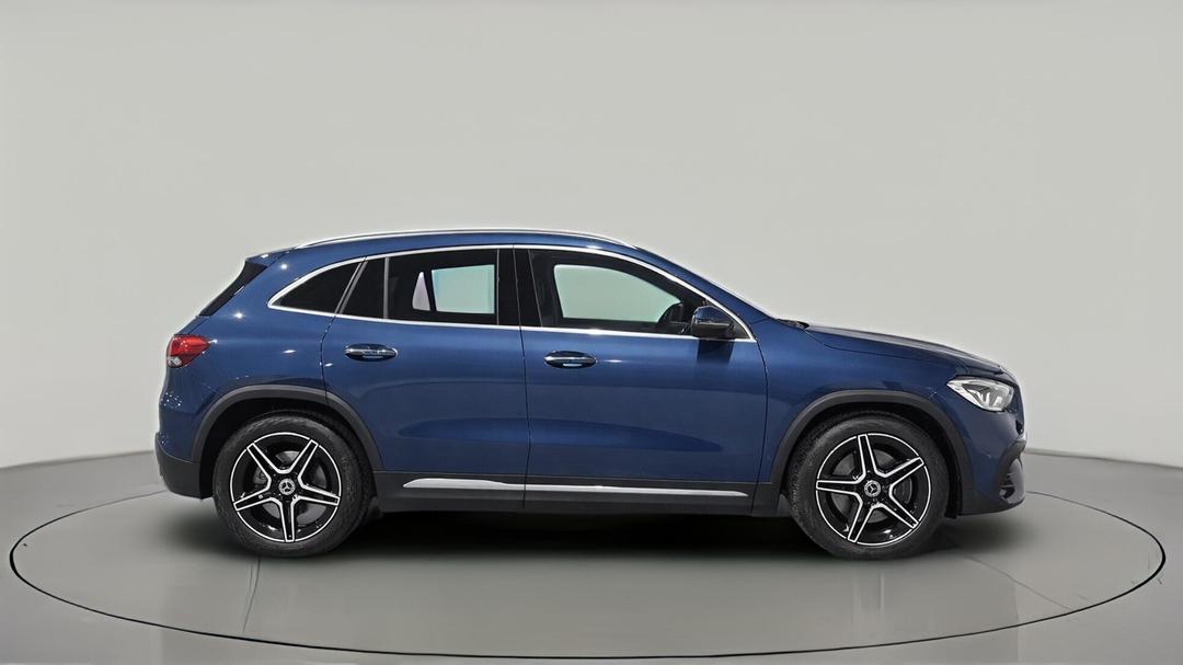2023 Mercedes-benz GLA 250 4matic, Automatic, 40479 km, Right Side View