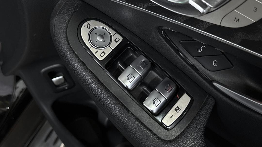 2020 Mercedes-benz GLC 300 4matic, Automatic, 78067 km, Drivers Side Door Panel Controls