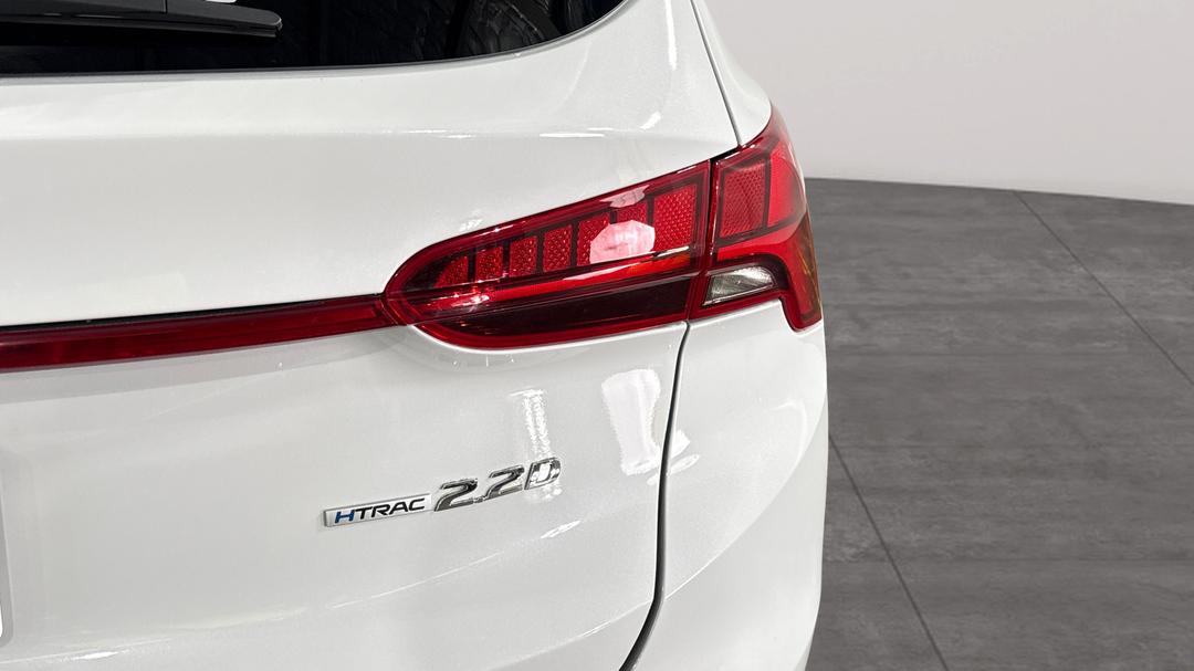 2023 Hyundai Santa Fe Highlander Crdi (AWD), Automatic, 31054 km, Badge (Boot Right Side)