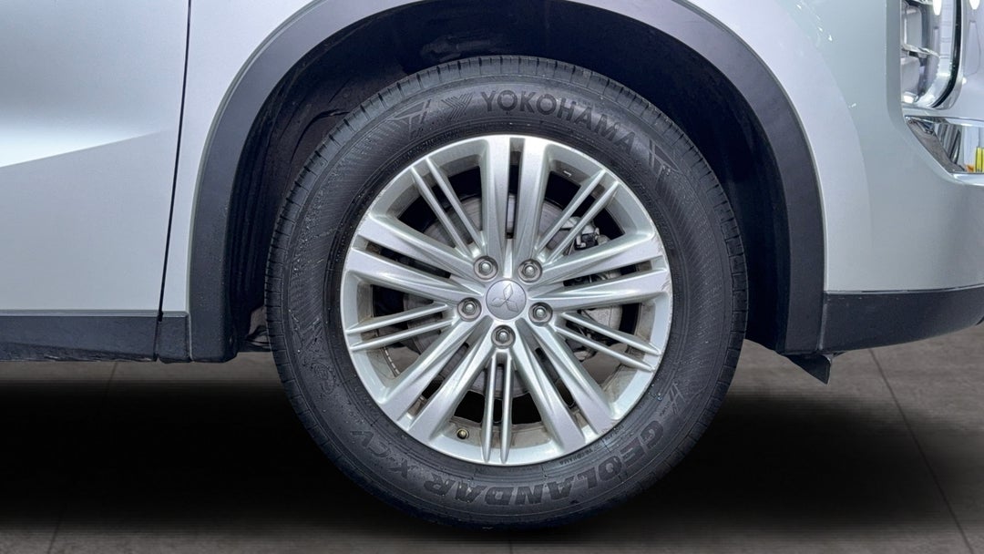 2024 Mitsubishi Outlander Es 5 Seat (2wd), Automatic, 52755 km, Right Front Wheel