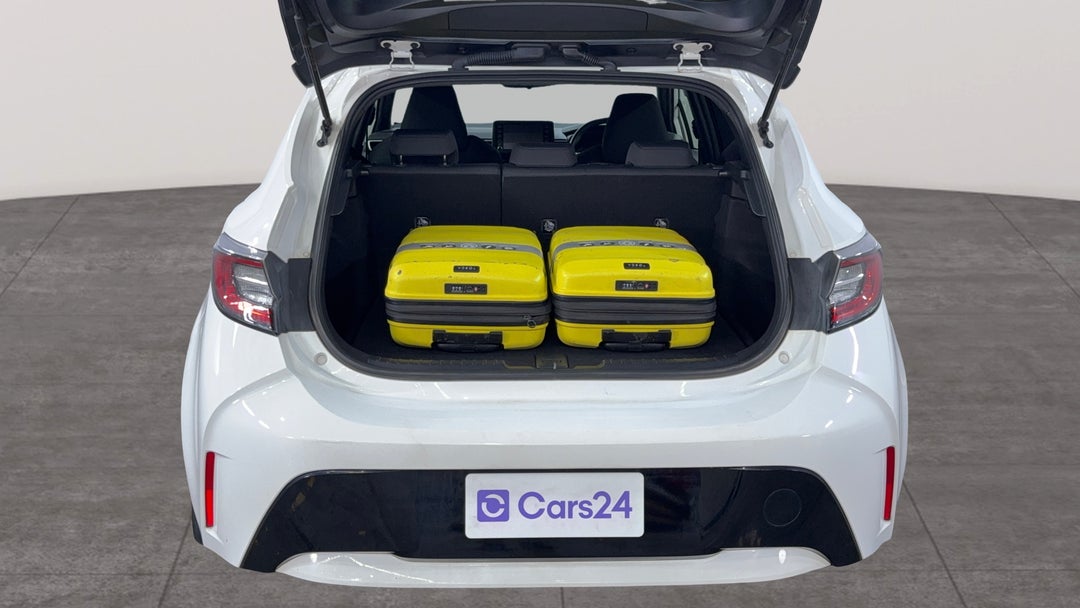 2020 Toyota Corolla Ascent Sport + Tr Kit, Automatic, 65896 km, Boot Inside View with Luggage