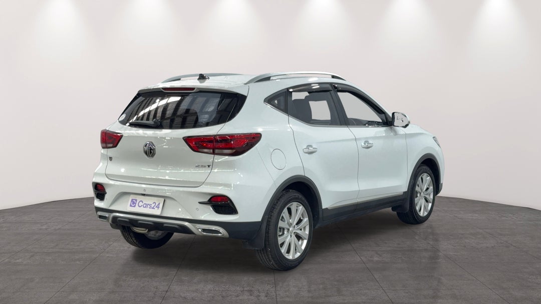 Right Back Diagonal (45- Degree) View