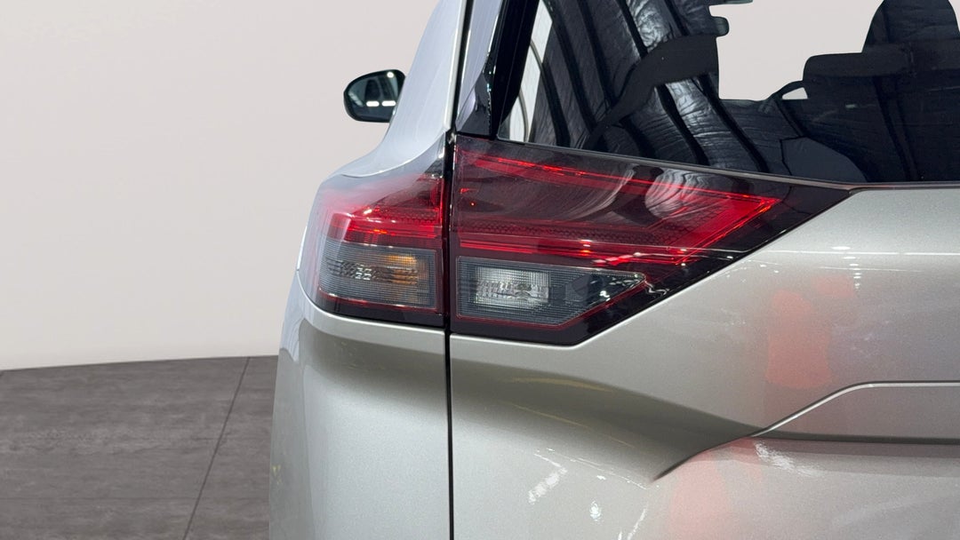 Badge (Boot Left Side)