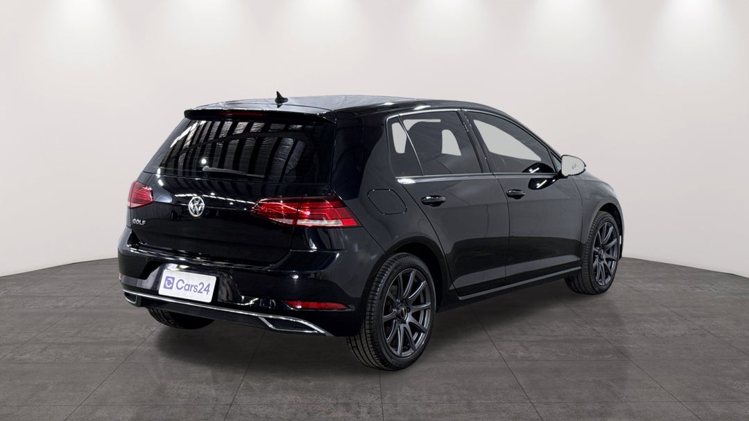 2018 Volkswagen Golf 110 Tsi Highline, Automatic, 85919 km, Right Back Diagonal (45- Degree) View