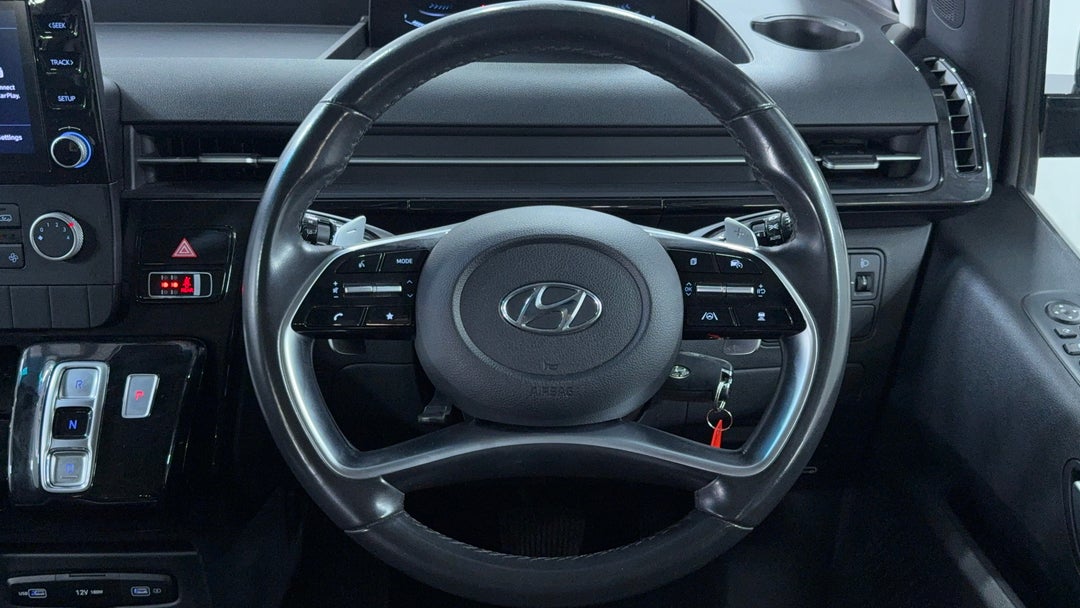 2021 Hyundai Staria Staria, Automatic, 88061 km, Steering Wheel Close-up