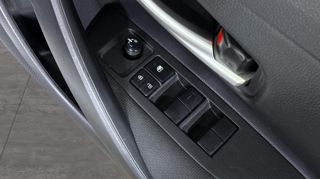 2021 Toyota Corolla Ascent Sport Hybrid, Automatic, 71347 km, Drivers Side Door Panel Controls