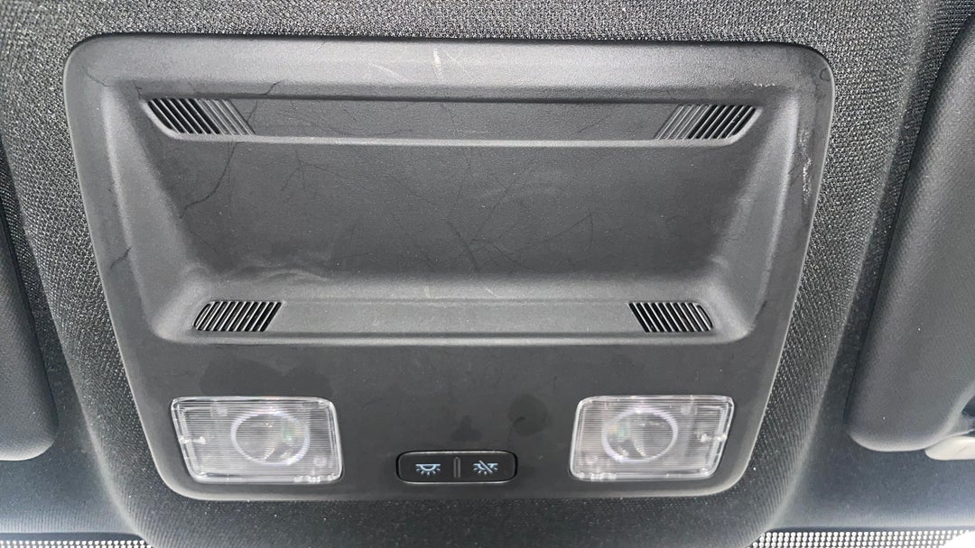 On-Roof Controls/Sunglass holder