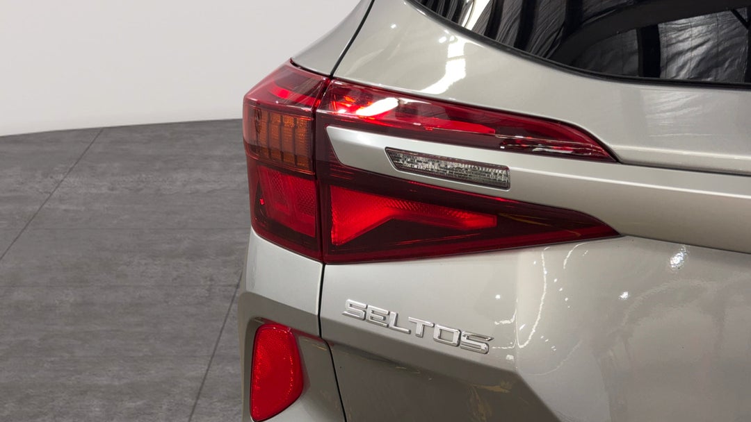 Badge (Boot Left Side)