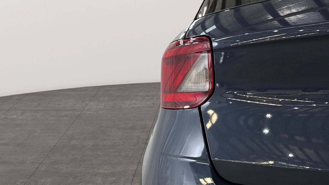 2021 Hyundai Venue Active, Automatic, 57458 km, Badge (Boot Left Side)