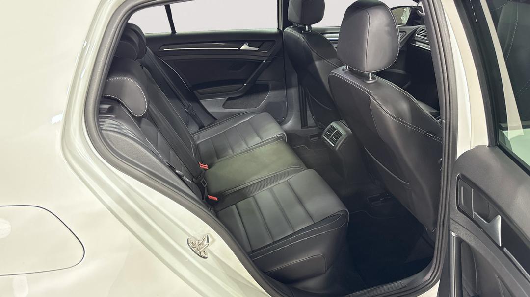 2020 Volkswagen Golf R Final Edition, Automatic, 45290 km, Right Side Rear Door Cabin View