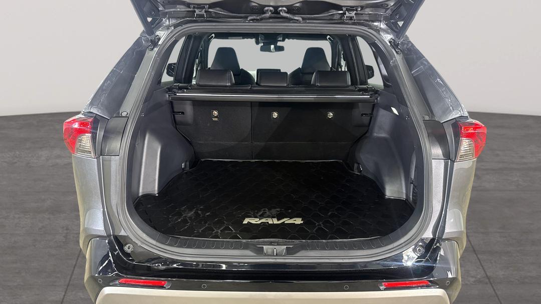 2022 Toyota RAV4 Xse (2WD) Hybrid, Automatic, 35441 km, Boot Inside View