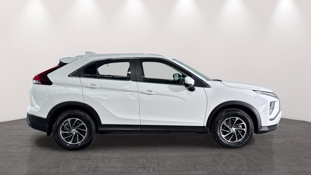 2024 Mitsubishi Eclipse Cross Es (2WD), Automatic, 32180 km, Right Side View