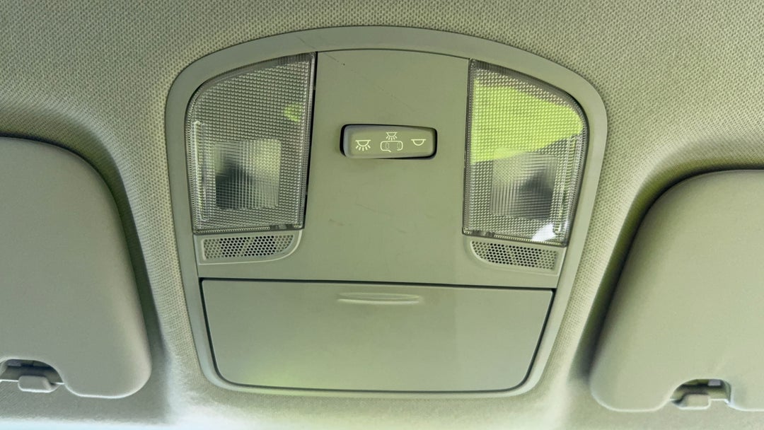 On-Roof Controls/Sunglass holder