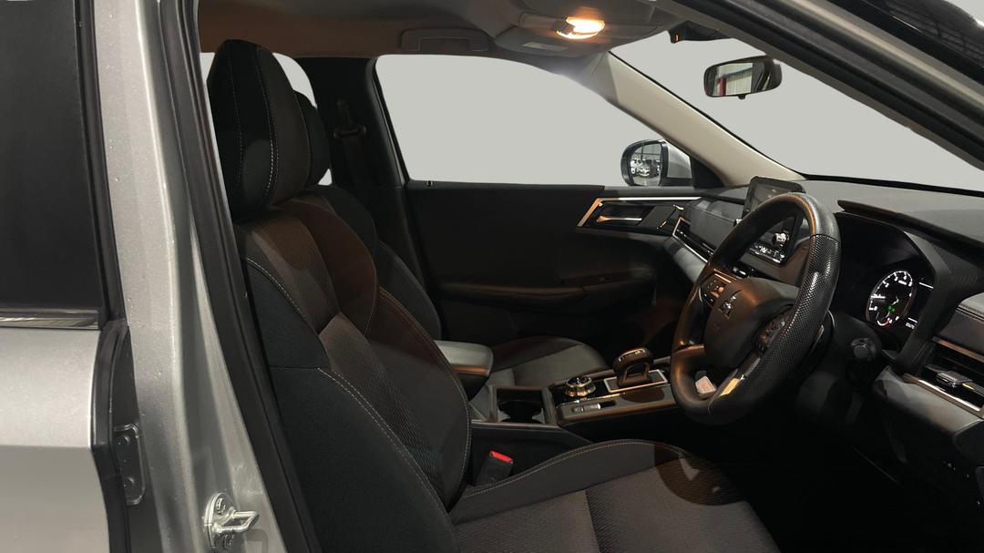 2024 Mitsubishi Outlander Es 5 Seat (2WD), Automatic, 56702 km, Right Side Front Door Cabin View