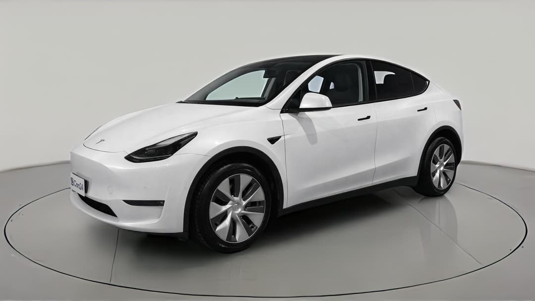 2023 Tesla Model Y Long Range, Automatic, 70863 km, Left Front Diagonal (45- Degree) View