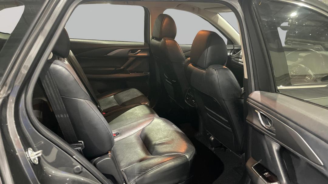 2018 Mazda CX-9 Touring (FWD), Automatic, 159976 km, Right Side Rear Door Cabin View
