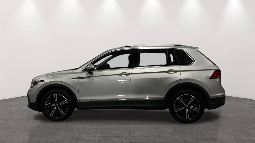 2021 Volkswagen Tiguan 110tsi Life, Automatic, 107906 km, Left Side View