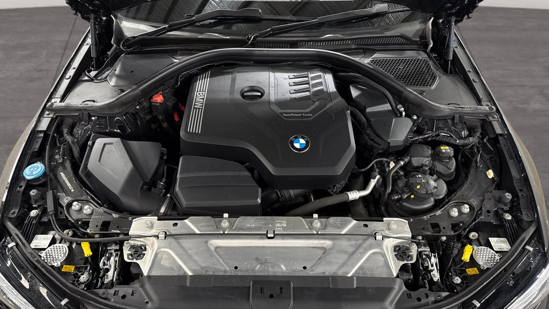 2021 BMW 3 30i M Sport, Automatic, 58055 km, Open Bonnet (Engine)