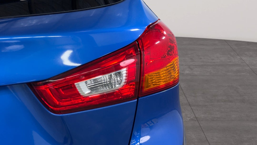 Badge (Boot Right Side)