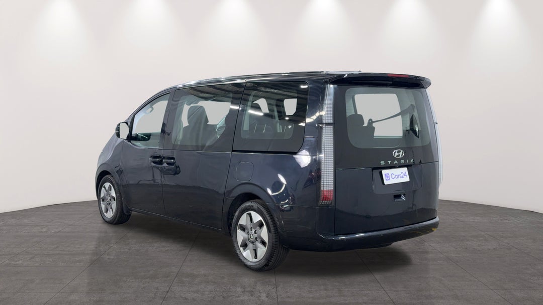 2021 Hyundai Staria Staria, Automatic, 88061 km, Left Back Diagonal (45- Degree) View