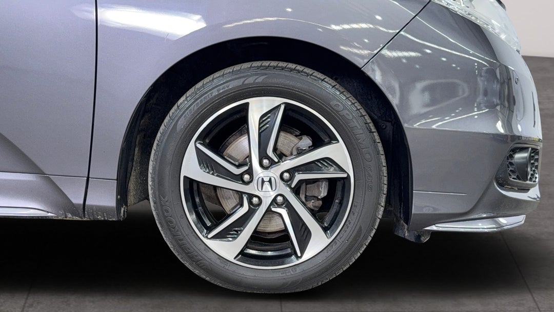 2014 Honda Odyssey Vti-l, Automatic, 44418 km, Right Front Wheel