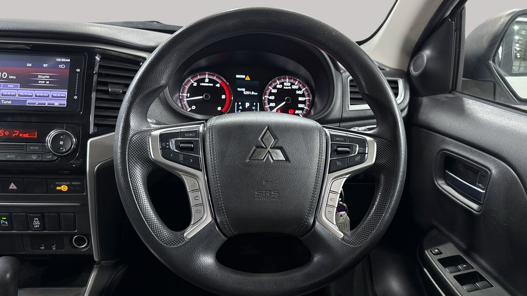 2021 Mitsubishi Triton Glx+ (4x4), Automatic, 119004 km, Steering Wheel Close-up