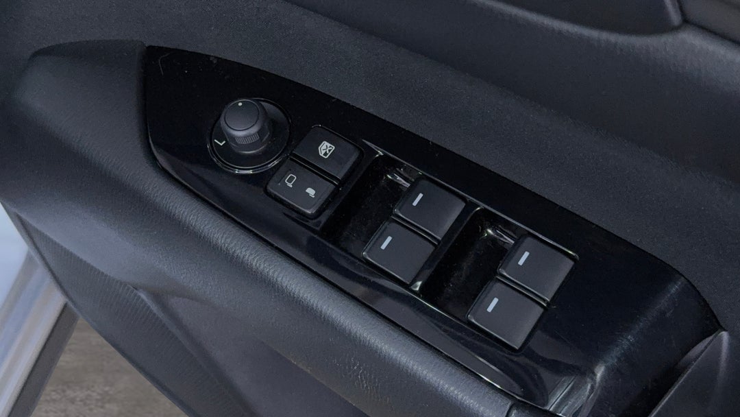 2023 Mazda CX-5 G20 Maxx (FWD), Automatic, 38272 km, Drivers Side Door Panel Controls